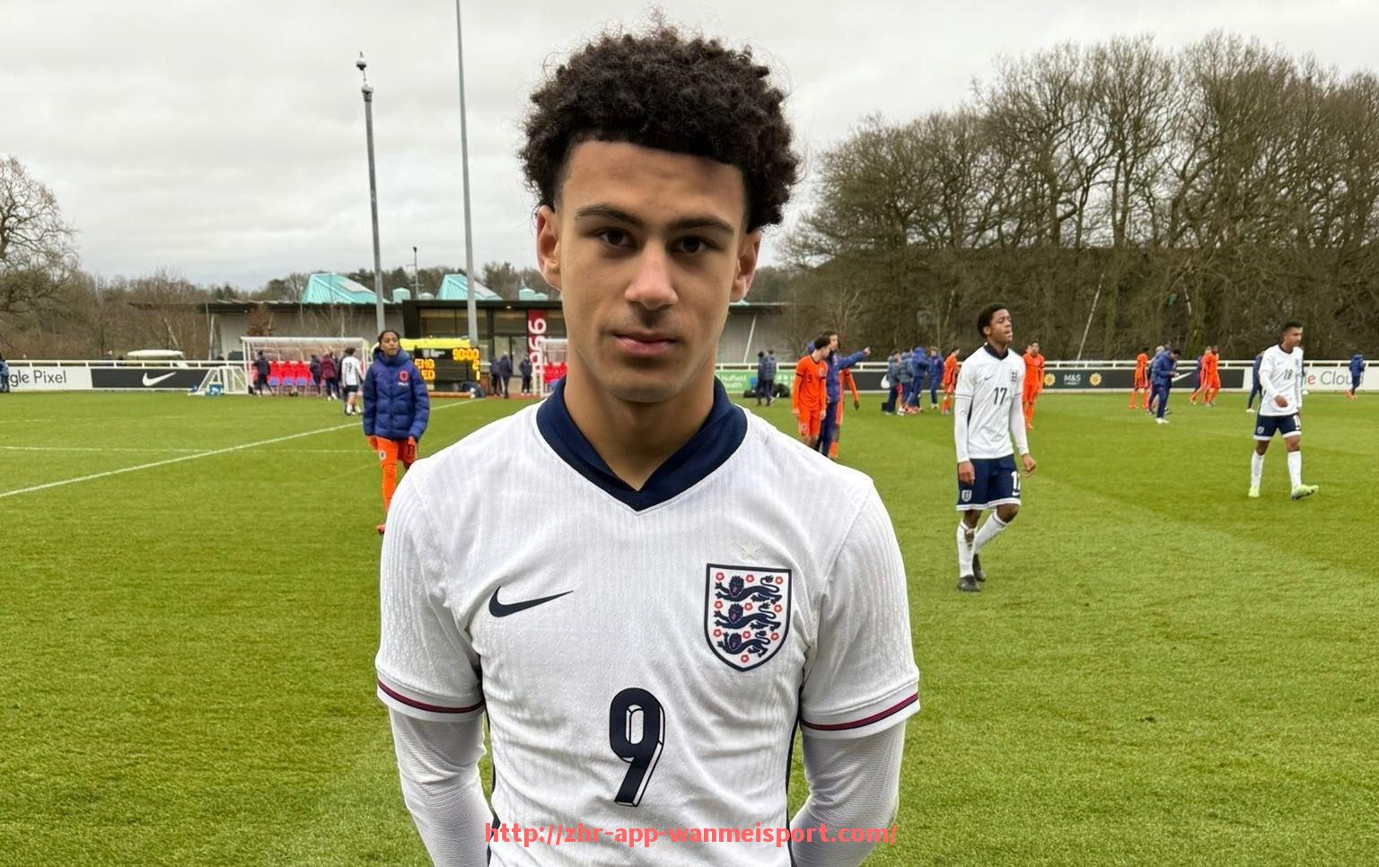 完美体育官方入口-世俱杯体能问题探讨:高强度赛事中的恢复与训练