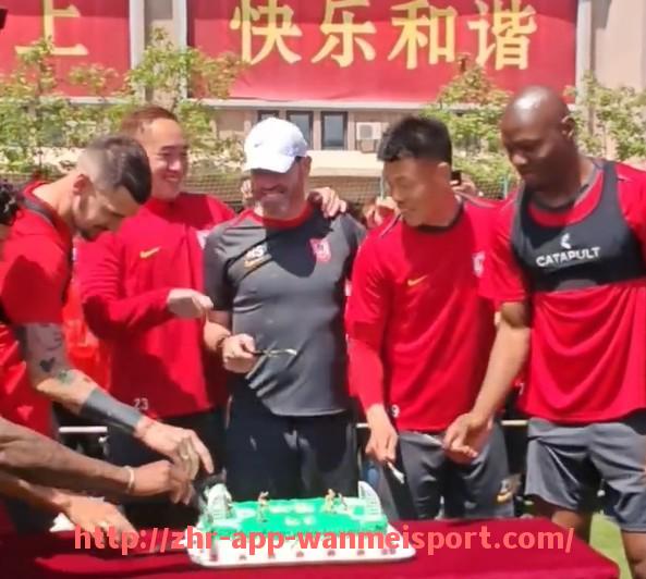 完美体育官方入口-世俱杯开启实时字幕功能及字幕设置步骤